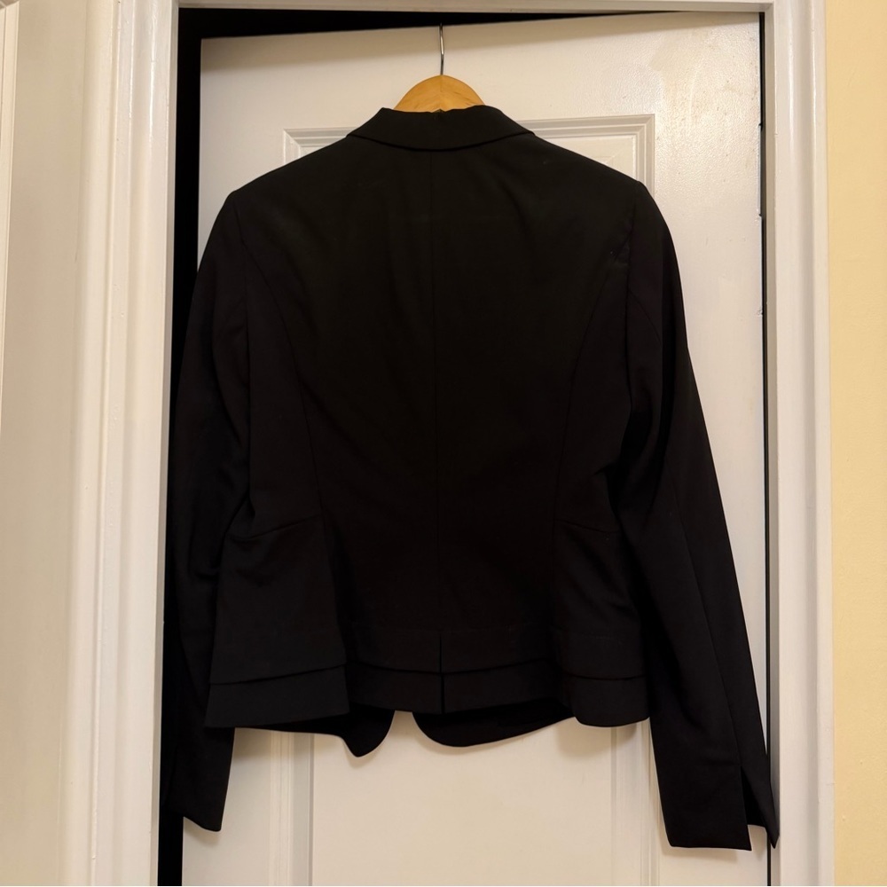 Hugo Boss Elegant Black Blazer in wool fabric Matching jacket - Picture 11 of 16